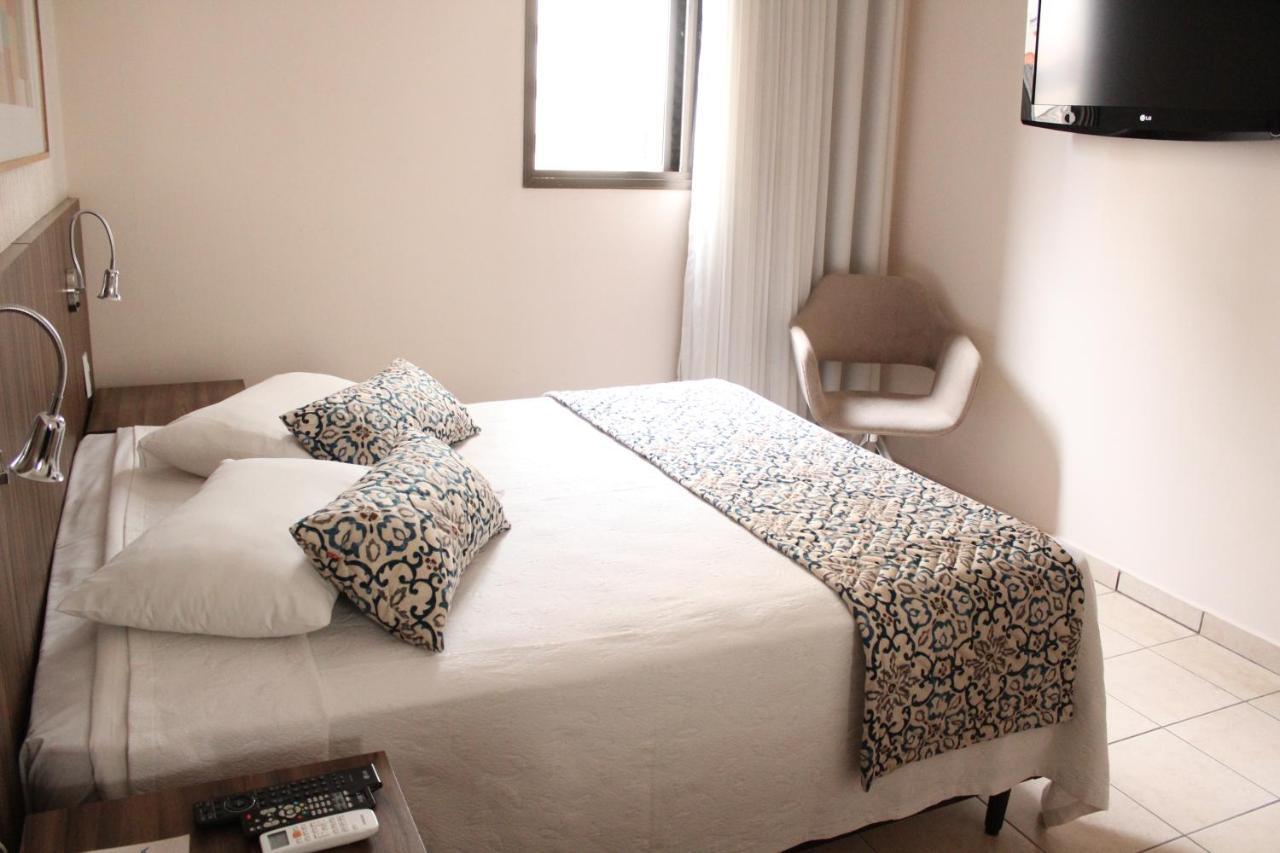 Riviera Hotel San José de Río Preto