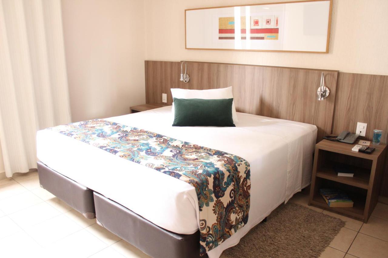 Riviera Hotel San José de Río Preto